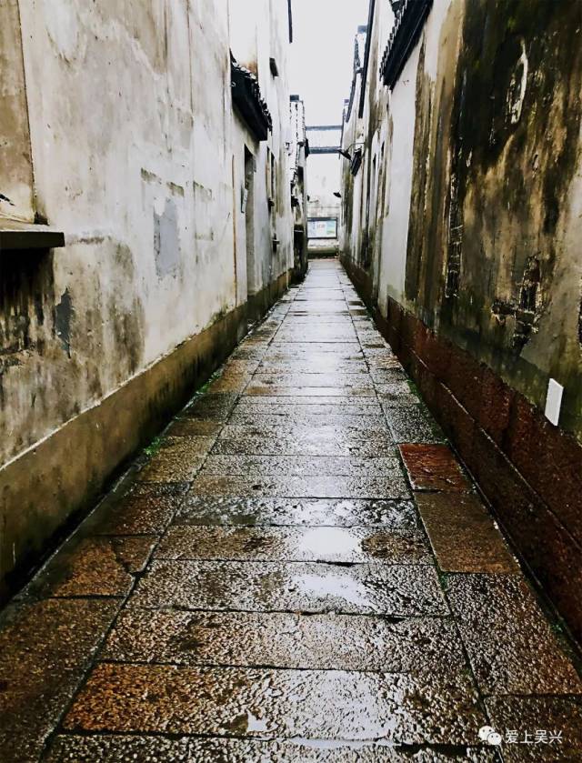 吴兴原创歌曲我会想起那江南的小弄堂