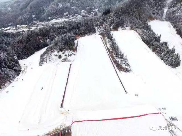 冷水国际滑雪场试营业中,票价亲民,快来一起嗨!