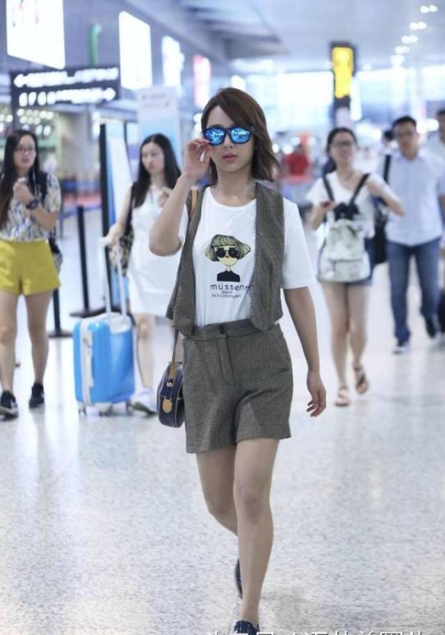 得罪摄影师的女星,杨紫杨颖被拍成五五分身材,热巴让人接受不了
