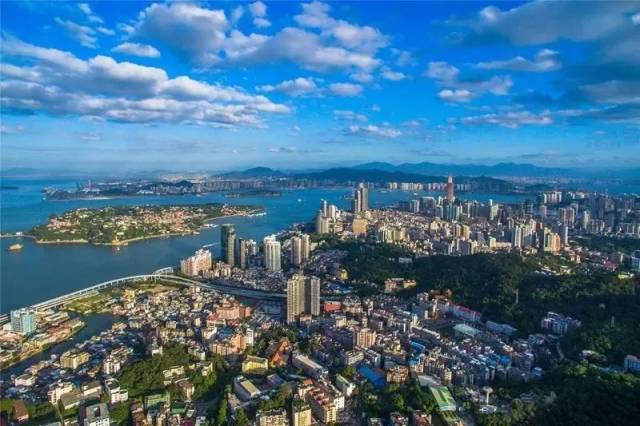 厦门,勇立潮头!庆祝改革开放40周年,厦门这三人获表彰~