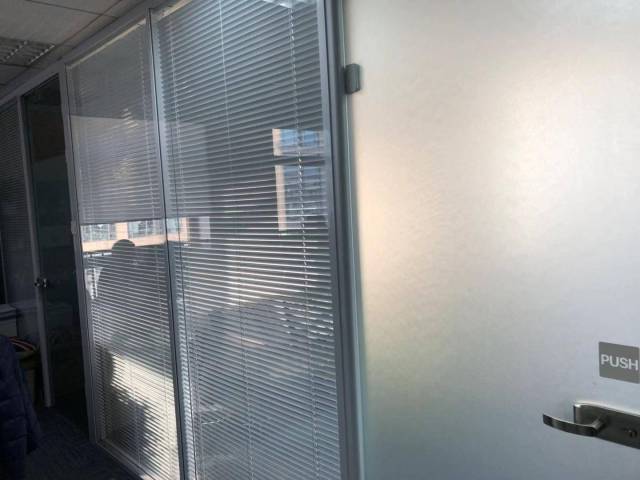 辦公室被圍攻，途歌在
辦公室家具二手共享出行的“冬天”倒下
