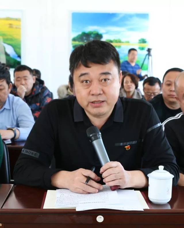 绰源林业局党委副书记 张学东