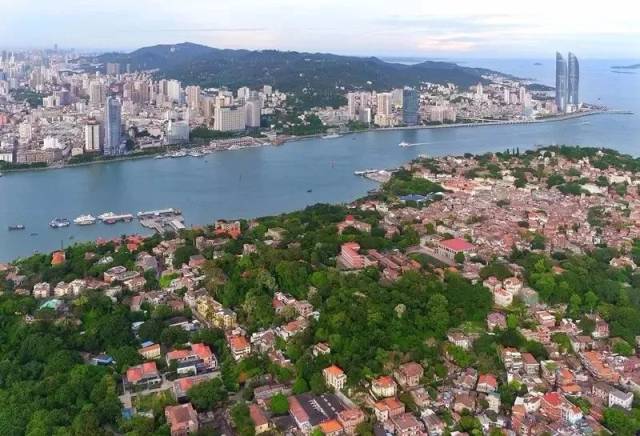 厦门,勇立潮头!庆祝改革开放40周年,厦门这三人获表彰~