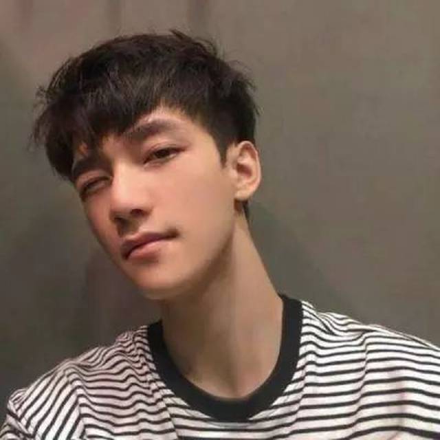 微信头像:男生撩妹必备魅力成熟头像