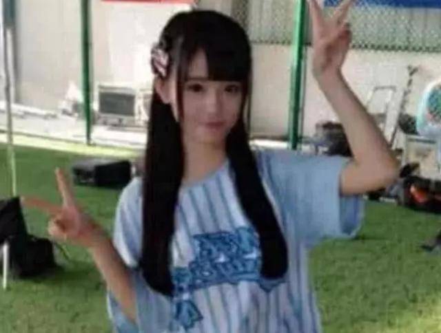 "4千年难遇美女"鞠婧祎,15岁旧照被传开,真实颜值竟是