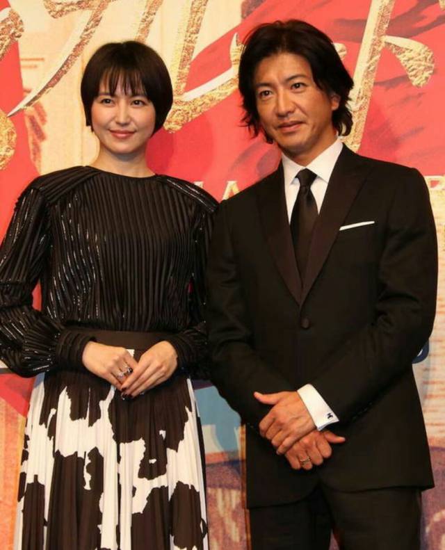 男神女神同台!木村拓哉新片即将上映,赞美松隆子:我们很有默契