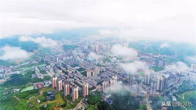 如今的习水县城全景