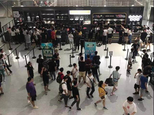 一个月、一亿观众、一场年轻人的狂欢:英雄联盟的2018