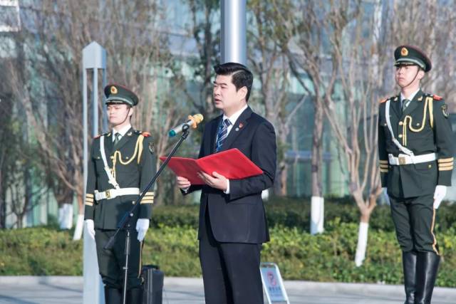 湘江集团党委书记,董事长张利刚致辞
