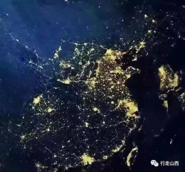 从最新的卫星图来看,相对于2010年,中国的夜景灯光又有了很大的变化