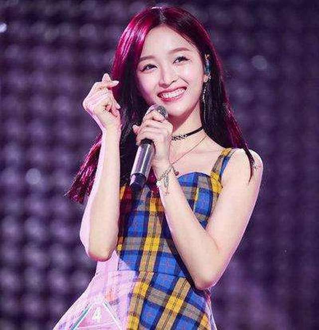 杨幂大战发际线,吴亦凡变大叔,2018只有她