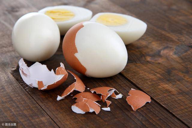 蛋黄含高胆固醇,所以健身只能吃鸡蛋白,有这回事吗?
