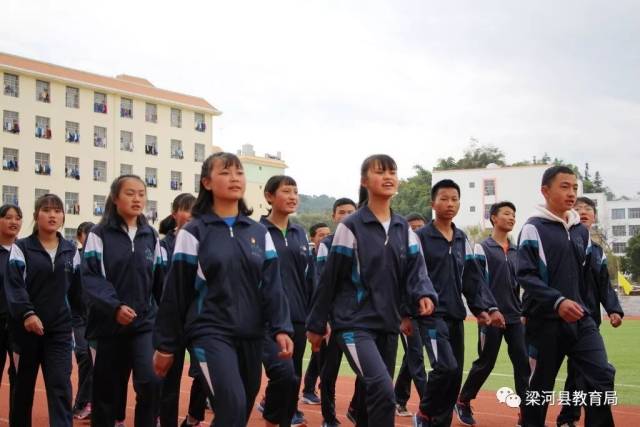据悉,本次运动会由梁河县教育局主办,分别在梁河县第一中学和曩宋