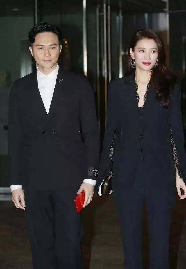 阿娇大婚水下婚纱照曝光!出席嘉宾堪比红毯秀!袁咏仪夫妇出席