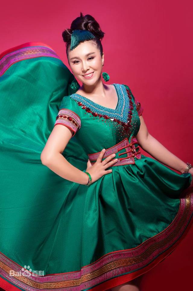 【今日头条】蒙古族4位优秀美女歌手 你最爱哪一位?