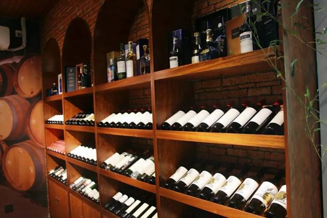 奔富只卖38元一支?还免费请会员喝酒吃饭,茂名