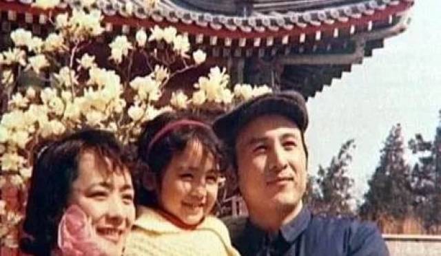 常被误认为王洁实的妻子,因患病夫妻和好如初,女儿早逝令人心寒