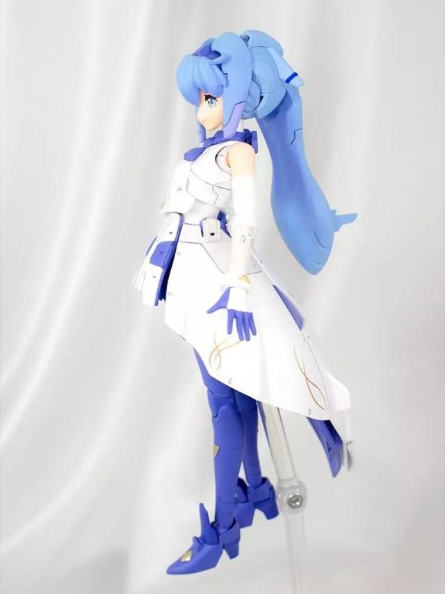 创形者机娘莎拉的新品制作