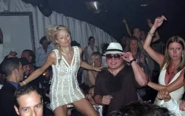 被通缉的在逃华人富豪泡遍全世界的女神!可儿萧亚轩希尔