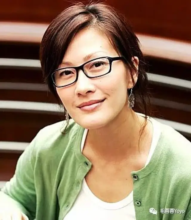 伏明霞惊爆离婚 当年和梁锦松交往时男方未离婚 男方也和陈慧珊发