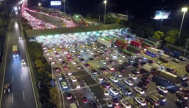 重要通知！2019年高速免费时间有调整！元旦不免费，但是…