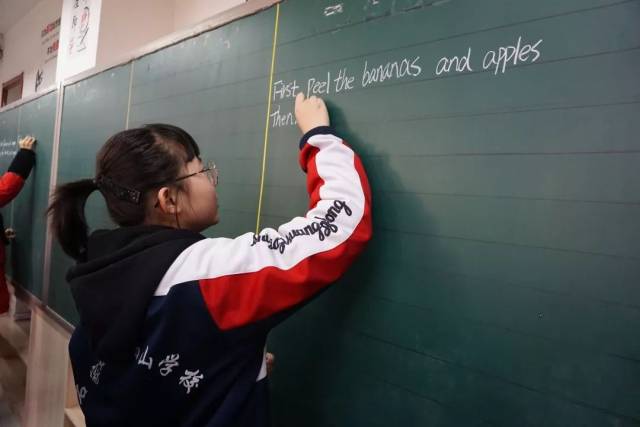 石家庄一中西山学校实验初二级部开展英语课堂