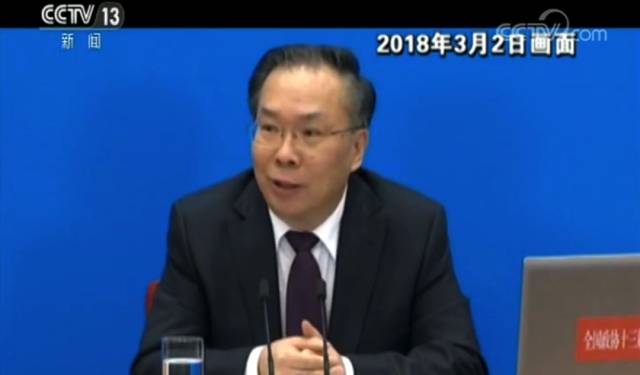 这几位新闻发言人,见证中国走向公开