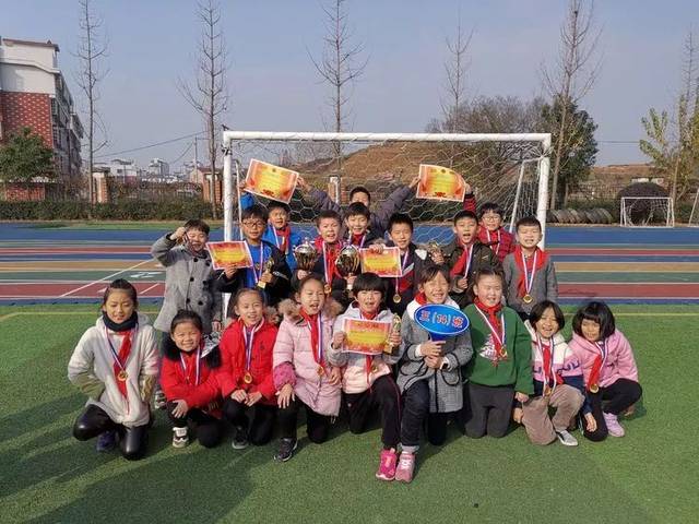 实验小学教育集团黎明湖校区第五届校园足球联赛