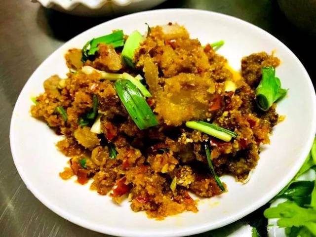 "渝东北dou是好风光"自媒体大v走进石柱,盛赞土家特色美食