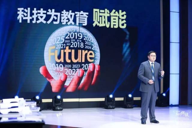 最美！全苏州都在疯传这12位老师！只因...