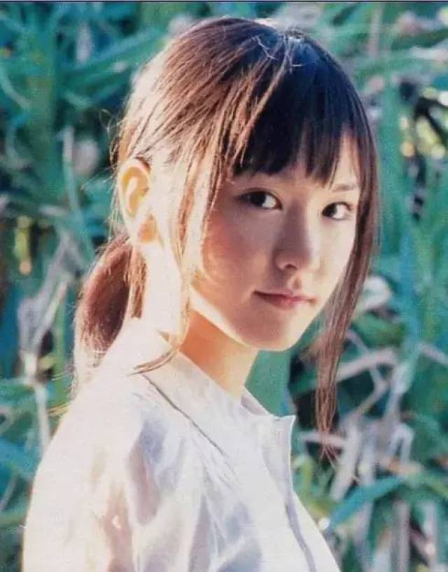 出道18年仍为日本男生最想结婚对象 国民最美微笑女神