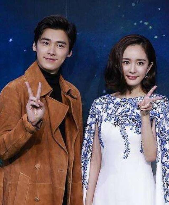 杨幂离婚,李易峰隔空安慰她?粉丝找出三点证据