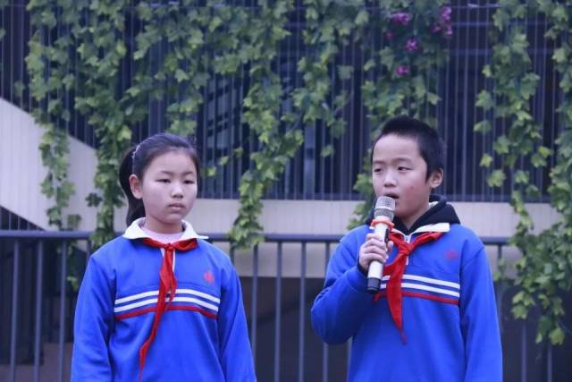 童谣唱响中国梦 --记枫树山中航城小学第十