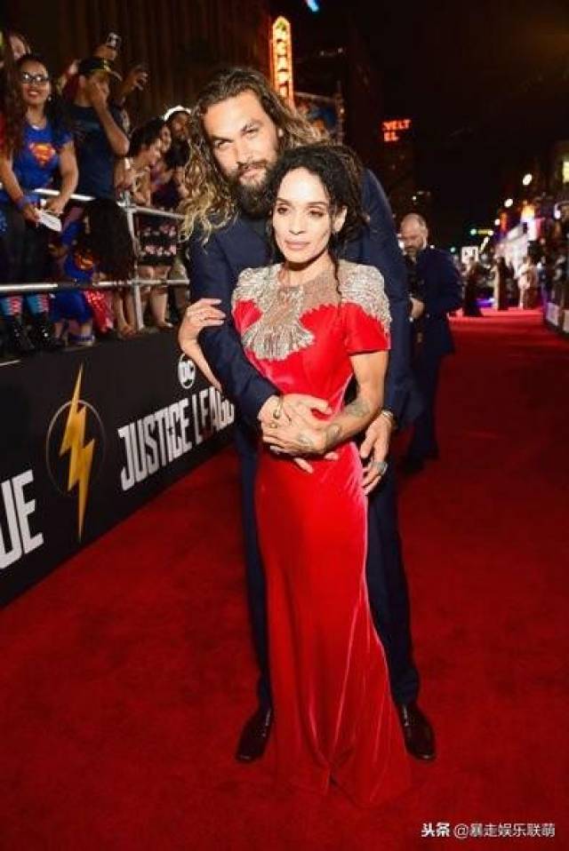 8岁那年就已经看中老婆了!海王杰森·莫玛原来是一名宠妻狂魔!