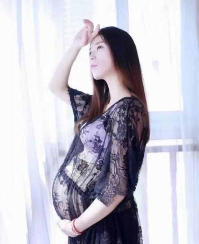 一件合适的孕妇内衣,在孕期,哺乳期可以发挥很好的作用,因此,内衣的