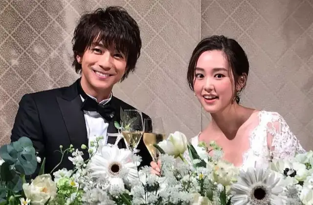 结婚,前日刚刚在夏威夷举行完婚礼后,12月23日,三浦翔平和桐谷美玲