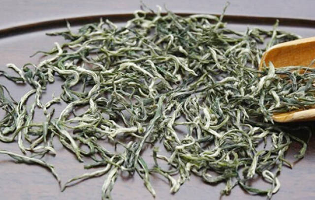 西涧春雪茶是一种历史名茶,很多人爱喝西涧春雪茶是因为它有独特的