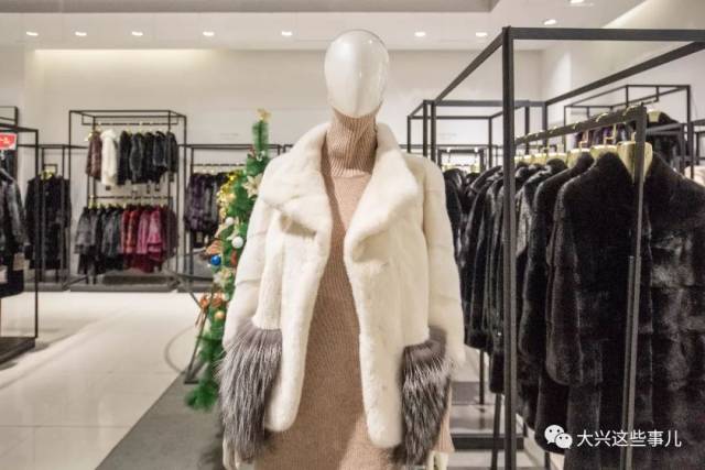 衣服贵的吓人 21680d233b994b529bd1b55a9761e1fb.jpeg