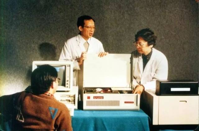 他的故事入选初中语文课本,还记得北大的王选吗?