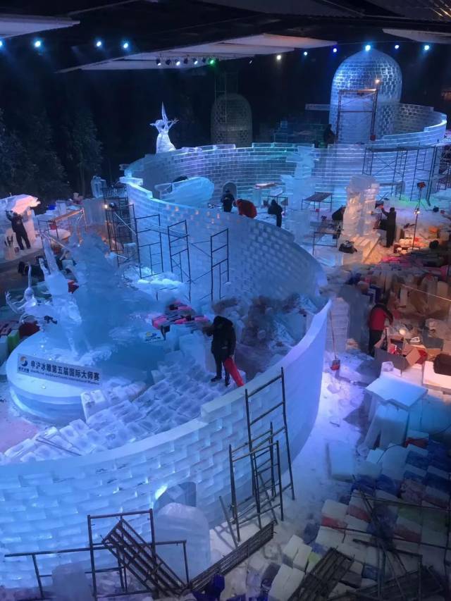 淄博首届冰雪大世界嘉年华来啦!玩冰雪,滑冰梯,看冰雕