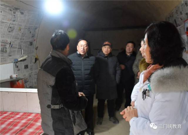 市教育局党委书记,局长聂红超调研指导脱贫攻坚工作