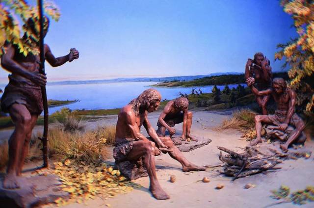 图片来源于网络 3万年前的"燧人氏"时代 祖先学会钻木取火和制作