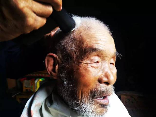 86岁老人安详,前他终于完成了这个心愿