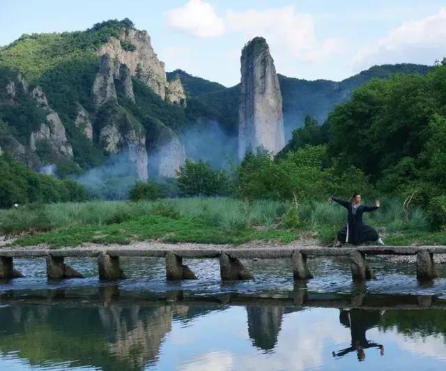 《道士下山》在鼎湖峰取景