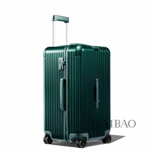 日默瓦 (rimowa) 于浓情圣诞甄选假日馨礼,展开未来新程!