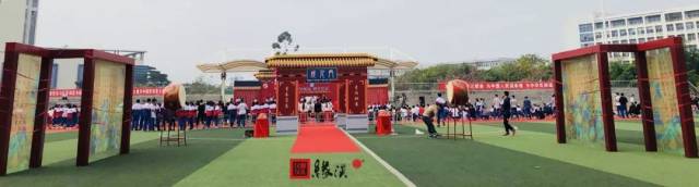 【汉服资讯】厦门实验中学学子穿上汉服致敬无悔青春,暖了厦门整