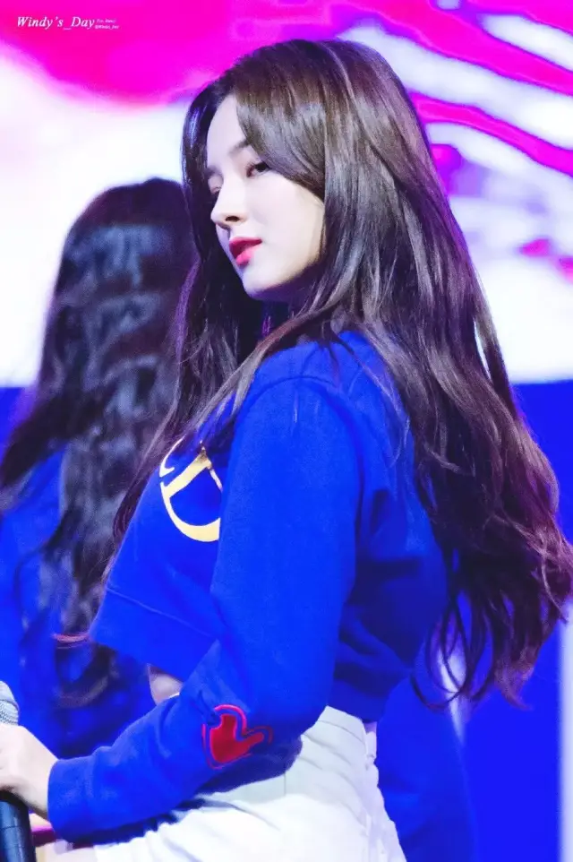 比迪丽热巴还美的混血神颜美少女,如今胖成球