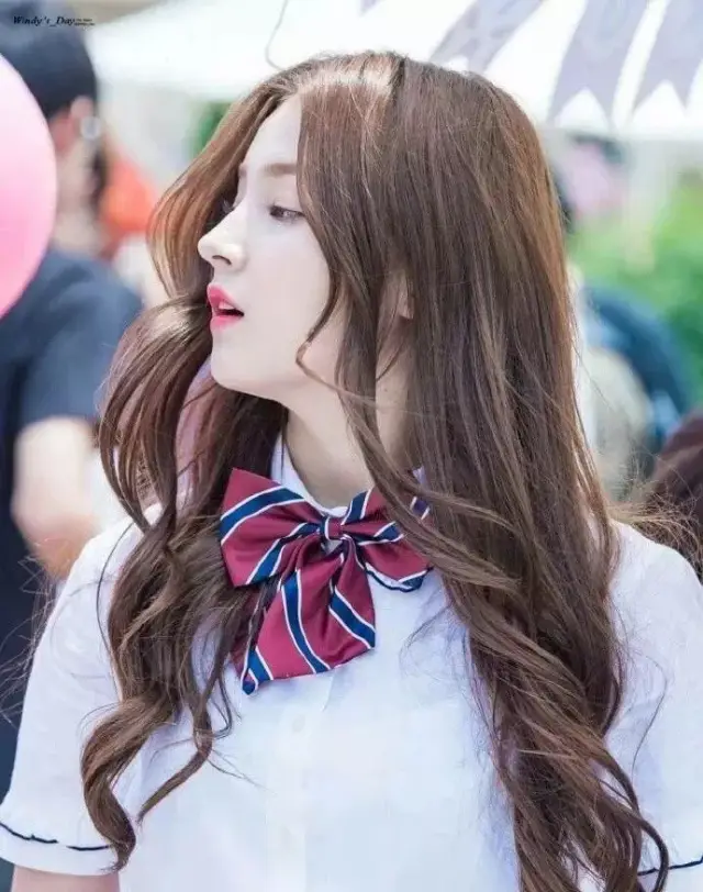 比迪丽热巴还美的混血神颜美少女,如今胖成球