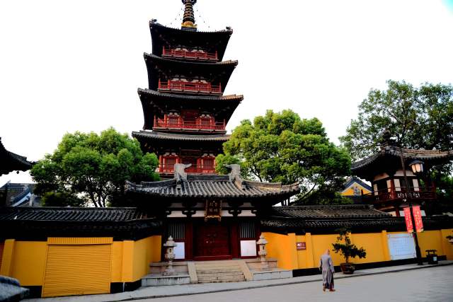 一个能够让人感想很多的寺庙,它就是苏州的寒山寺!