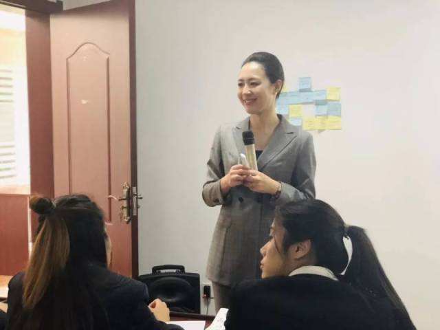 陈璐:一个90后辣妈的励志故事。